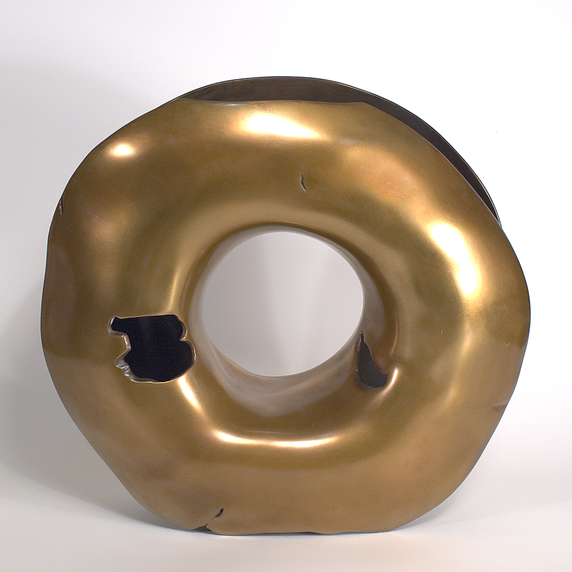 Annular form #2. Modern bronze sculpture by Steve Howlett. 2013