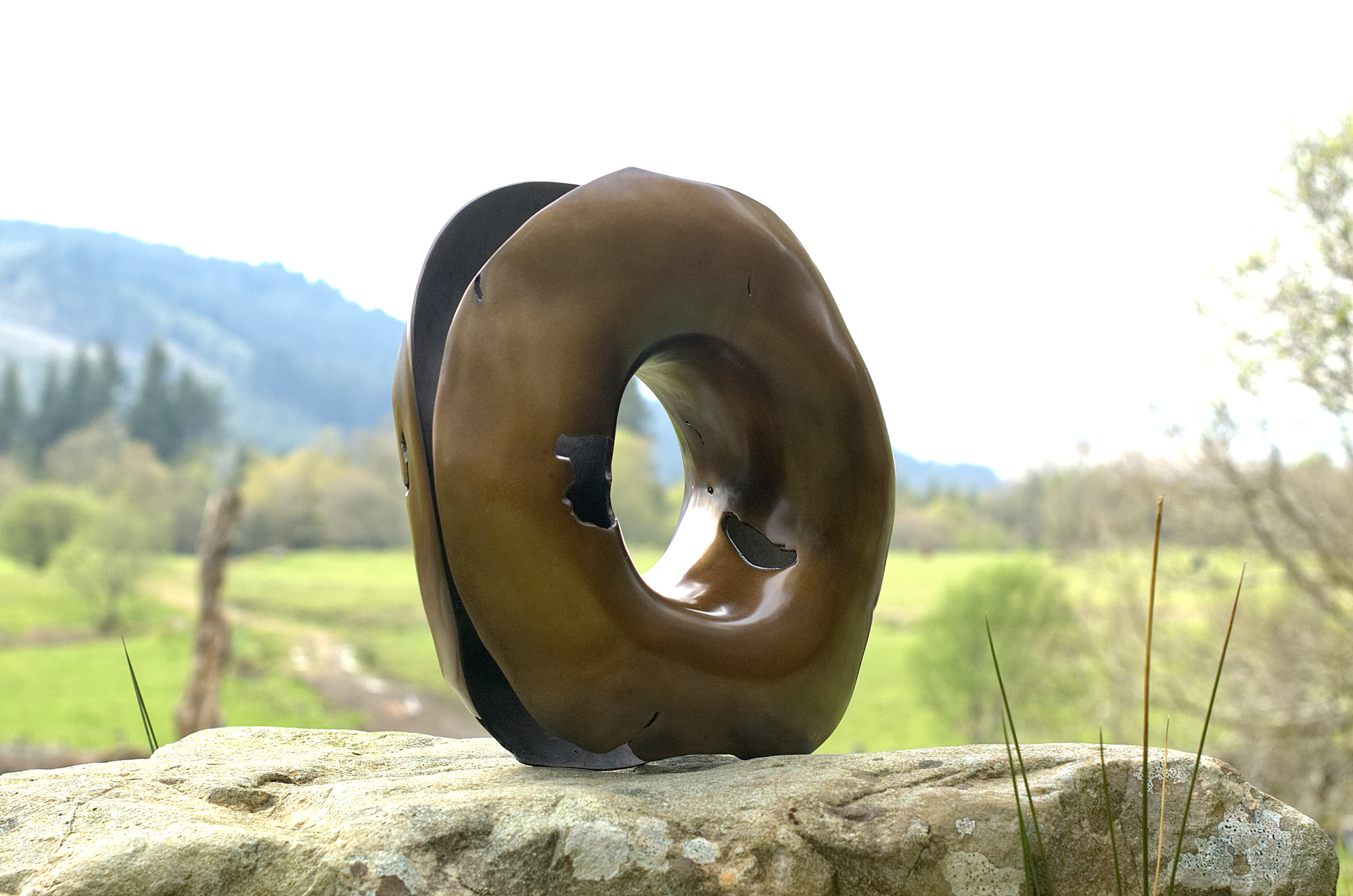 Annular form #2. Modern bronze sculpture by Steve Howlett. 2013