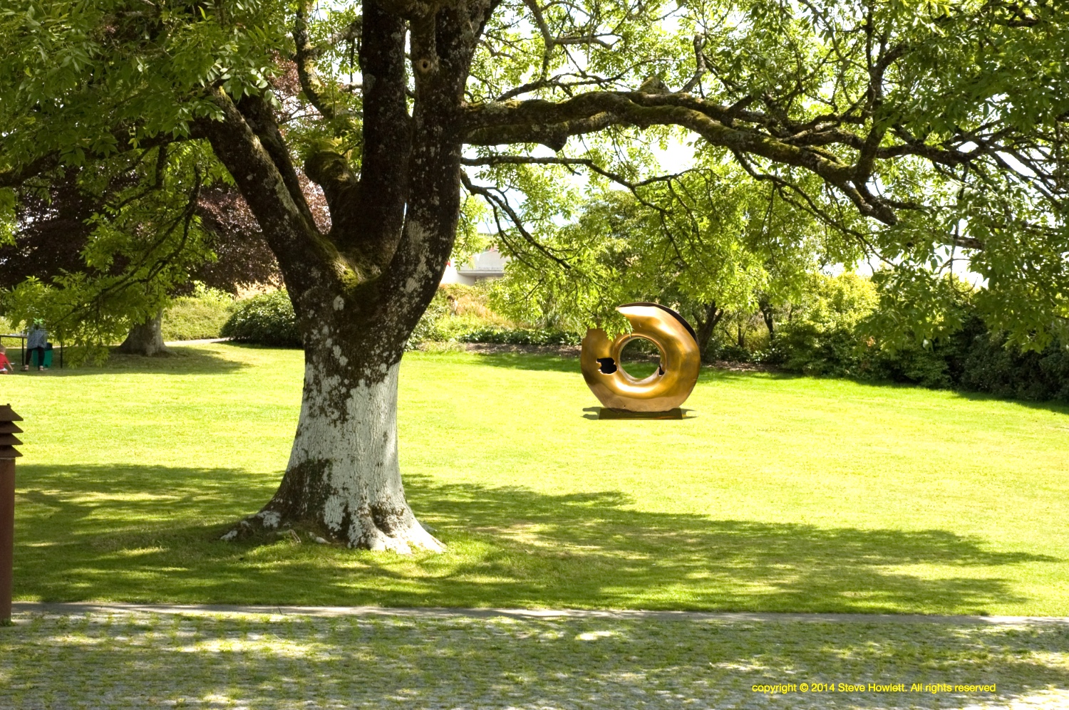 Annular Form #2 sited in the National Botanic Gardens, Wales. Simulation.