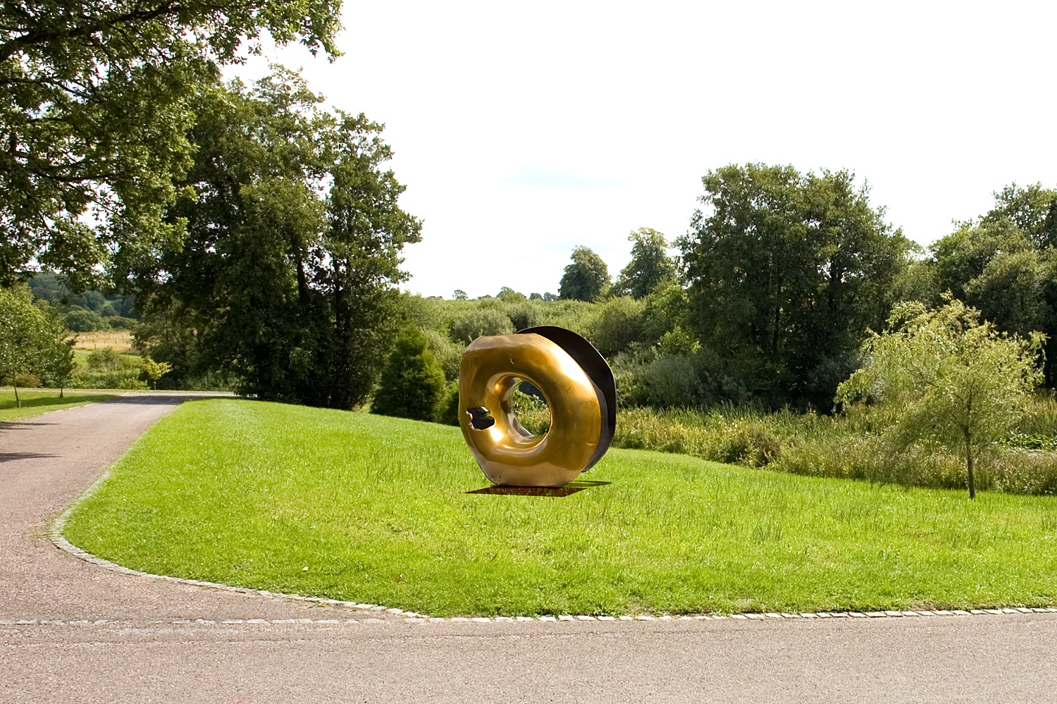 Annular Form #2 sited in the National Botanic Gardens, Wales. Simulation.